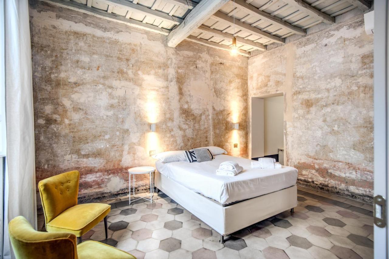 Stylish And Spacious Apartment Next To The Colosseum Roma Eksteriør bilde