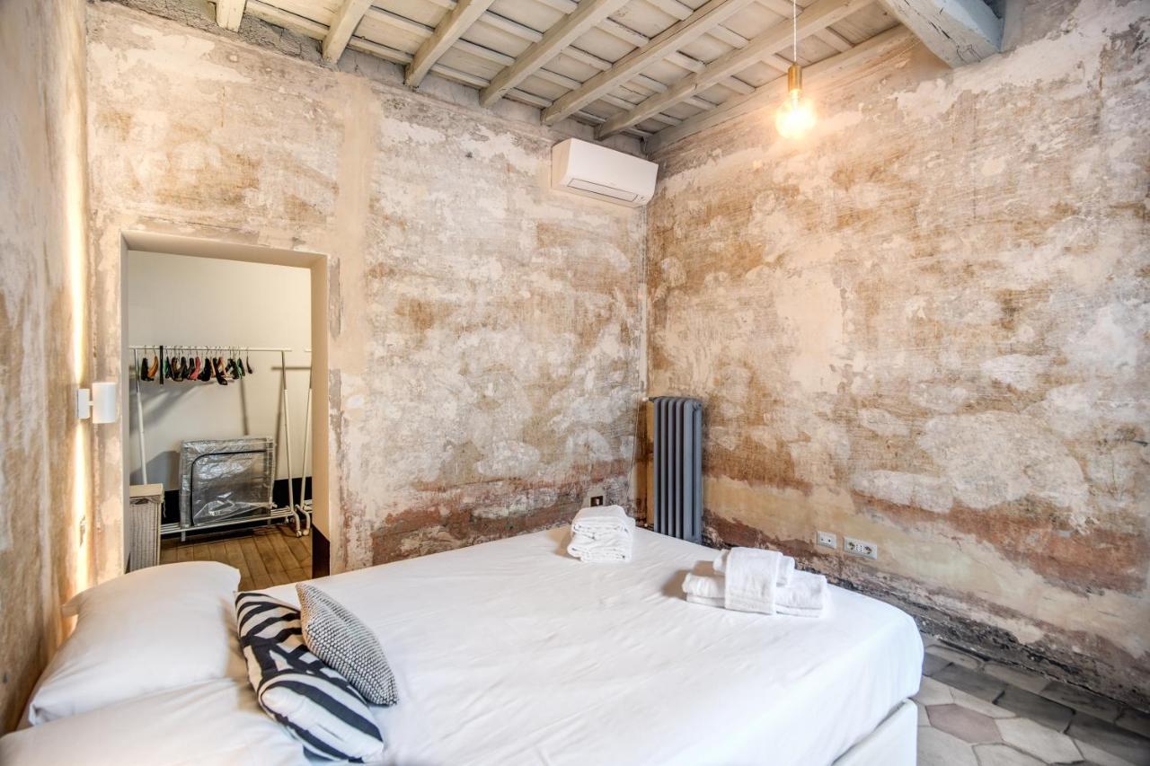 Stylish And Spacious Apartment Next To The Colosseum Roma Eksteriør bilde