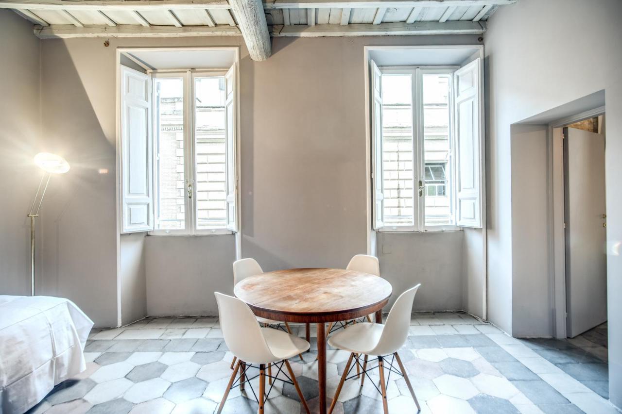 Stylish And Spacious Apartment Next To The Colosseum Roma Eksteriør bilde
