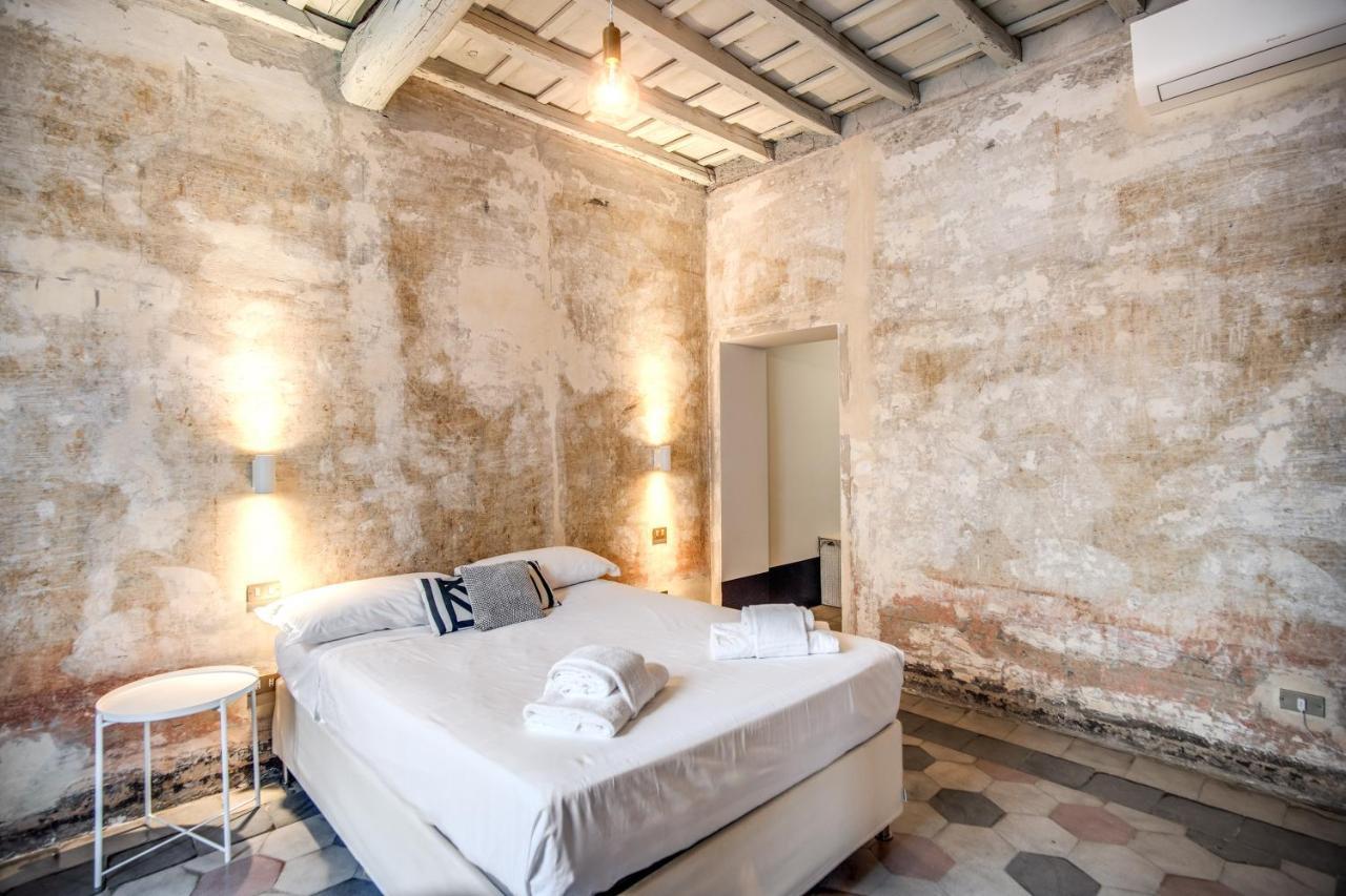 Stylish And Spacious Apartment Next To The Colosseum Roma Eksteriør bilde