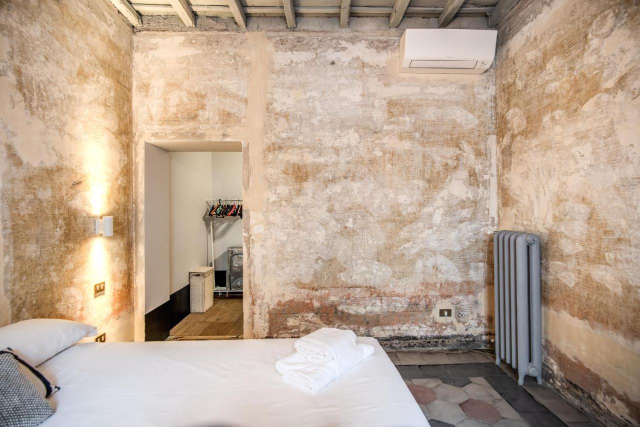 Stylish And Spacious Apartment Next To The Colosseum Roma Eksteriør bilde